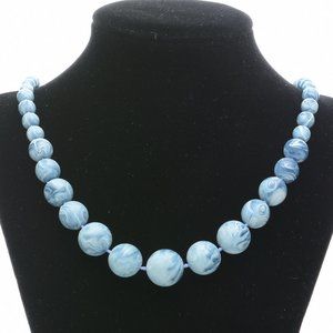 Swirled Blue Bead necklace - Vintage